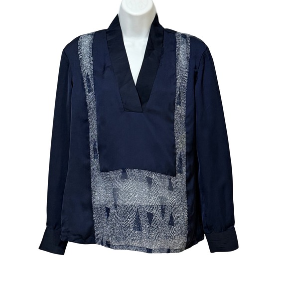 SHADES OF GREY BY MICAH COHEN Tops - Shades of Grey by Micah Cohen Navy Blue Mixed Media V-Neck Blouse XS SS16 Sample